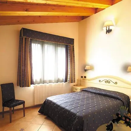 Hotell Al Poggio 3*